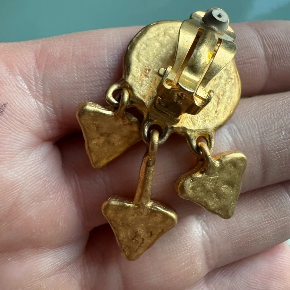 Vintage cream enamel and gold tone clip on dangle earrings